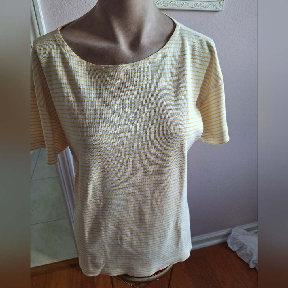 Aileen. Women's Short Sleeve Striped Crewneck Tee - Yellow/White